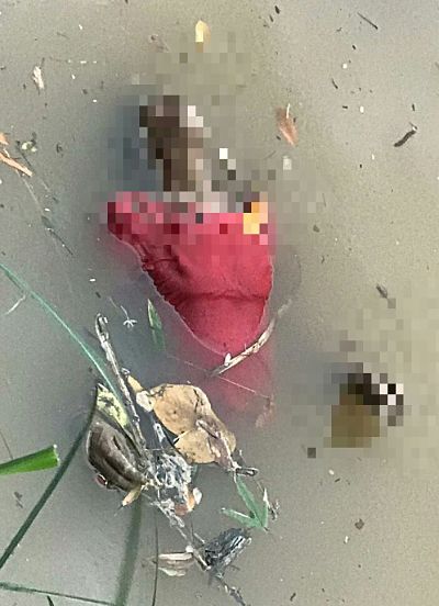 mujer ahogada