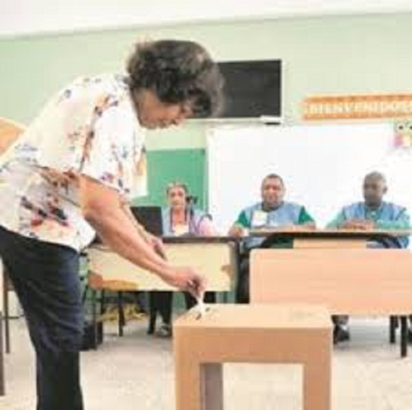 España autoriza celebración de elecciones dominicanas el 5 de julio