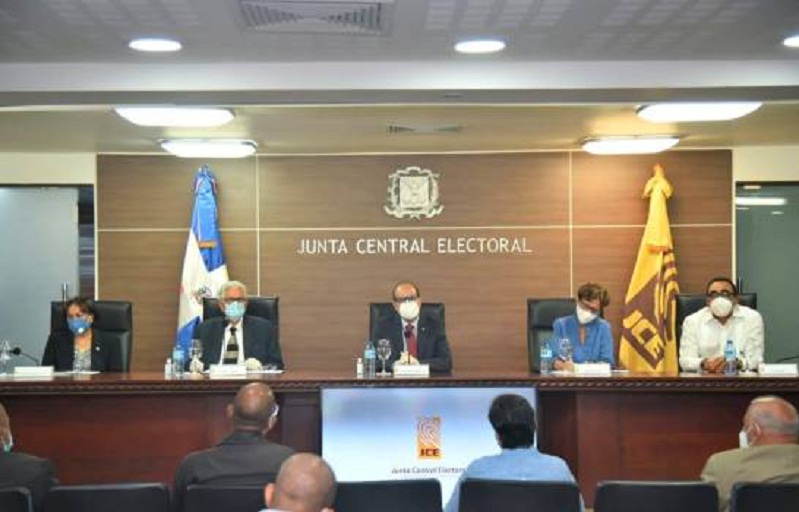 Pleno JCE está reunido con presidentes y secretarios de juntas electorales del Gran Santo Domingo
