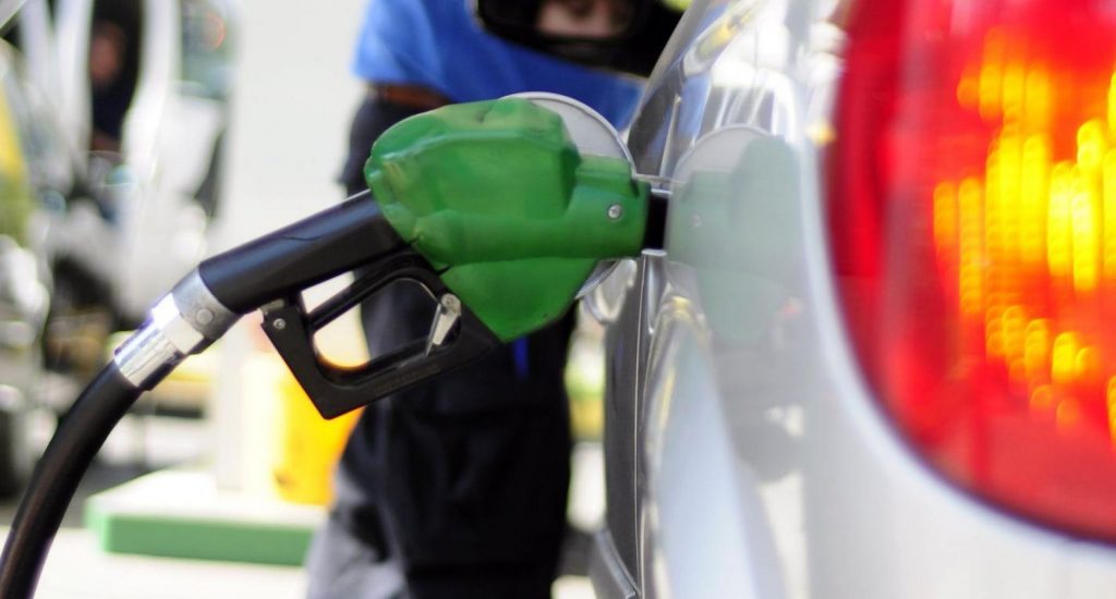 Bajan al gas propano RD$3.30; gasolinas suben casi 2.00