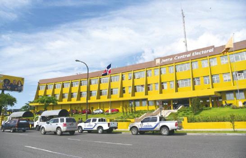 JCE abre el debate sobre cuáles partidos son mayoritarios