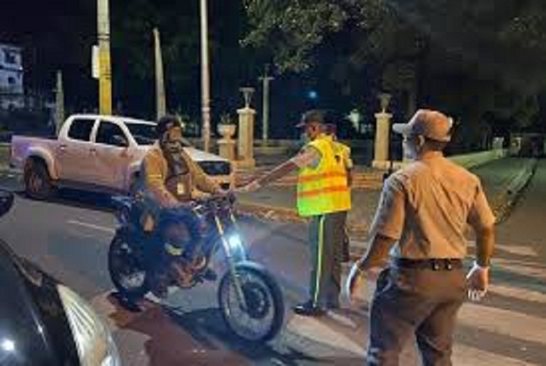 Una hora más de movilidad en horario del toque de queda