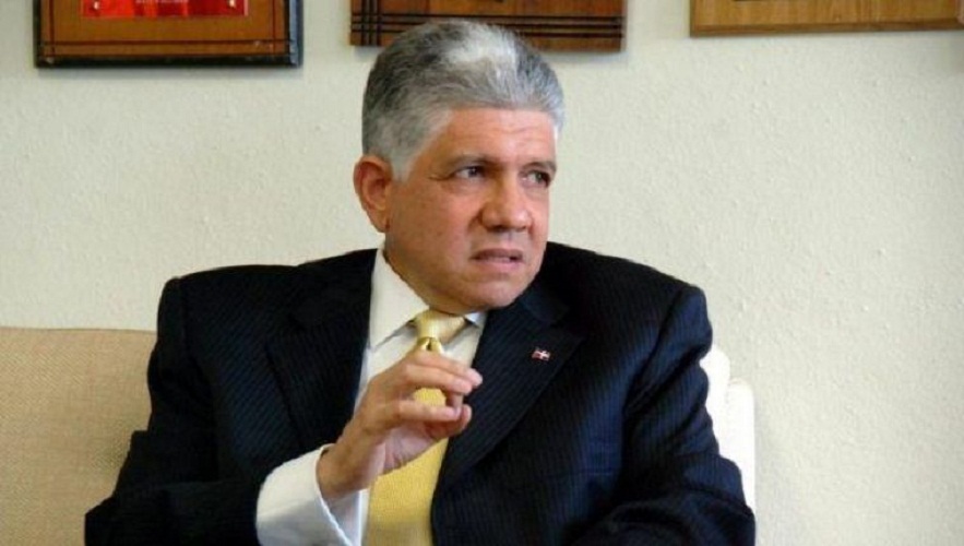 Eduardo Estrella cree pedir la cabeza del director de la PN no es necesariamente la solución