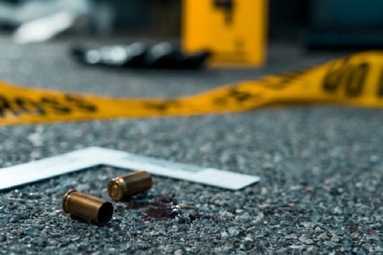 Matan a tiros joven y otro resulta herido durante tiroteo en supuesto punto de drogas en Hato Mayor