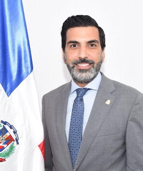 Diputado PRM solicita reservar viviendas para miembros FFAA y Policía
