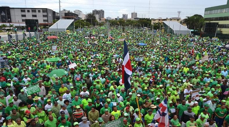 Marcha Verde reclama justicia y se investigue proyecto Punta Catalina