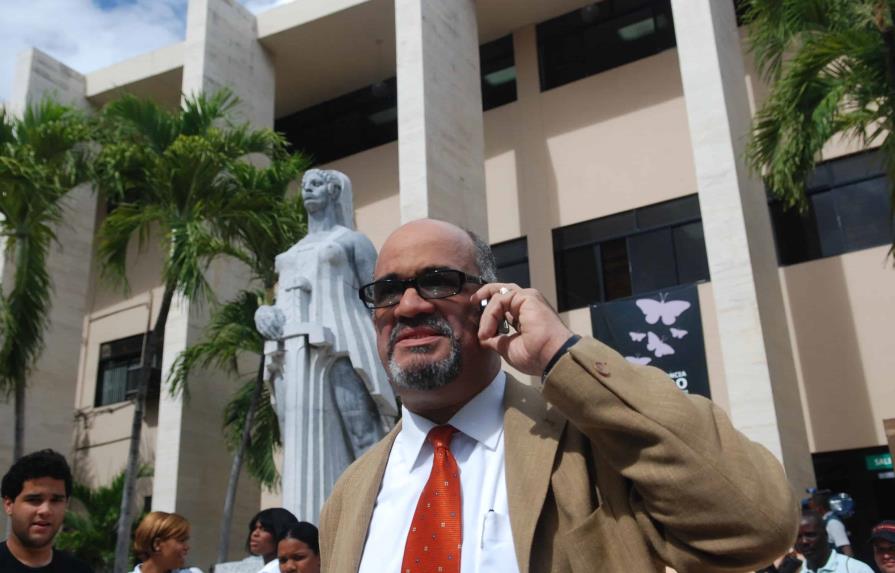 Ministerio de Defensa reconoció certificaciones de no jubilación de Pepe Goico