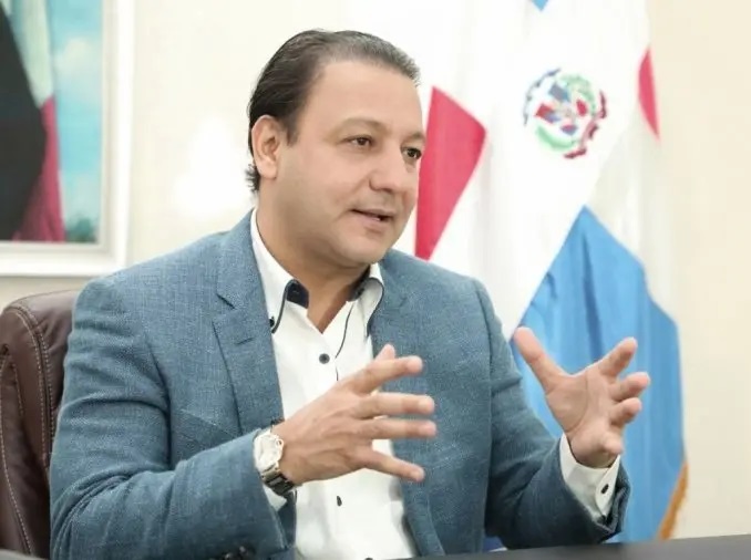 Abel Martínez Obras del Gobierno no se reflejan en Santiago