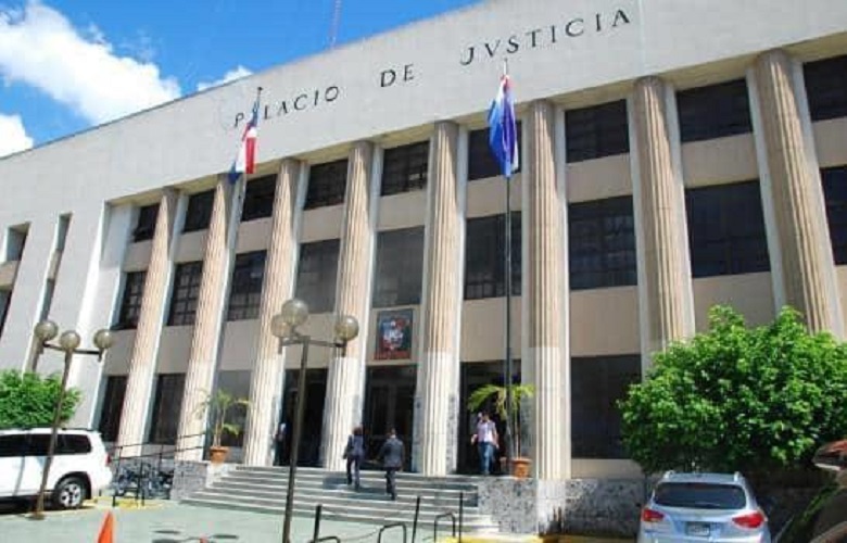 Alburquerque Comprés pasó su primera noche en el Palacio de Justicia de Ciudad Nueva