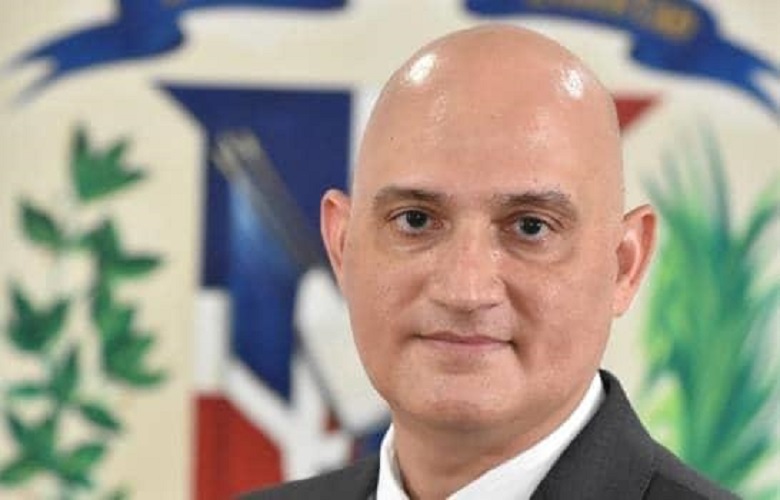 Ministro de Economía asegura que la inversión pública “va viento en popa”