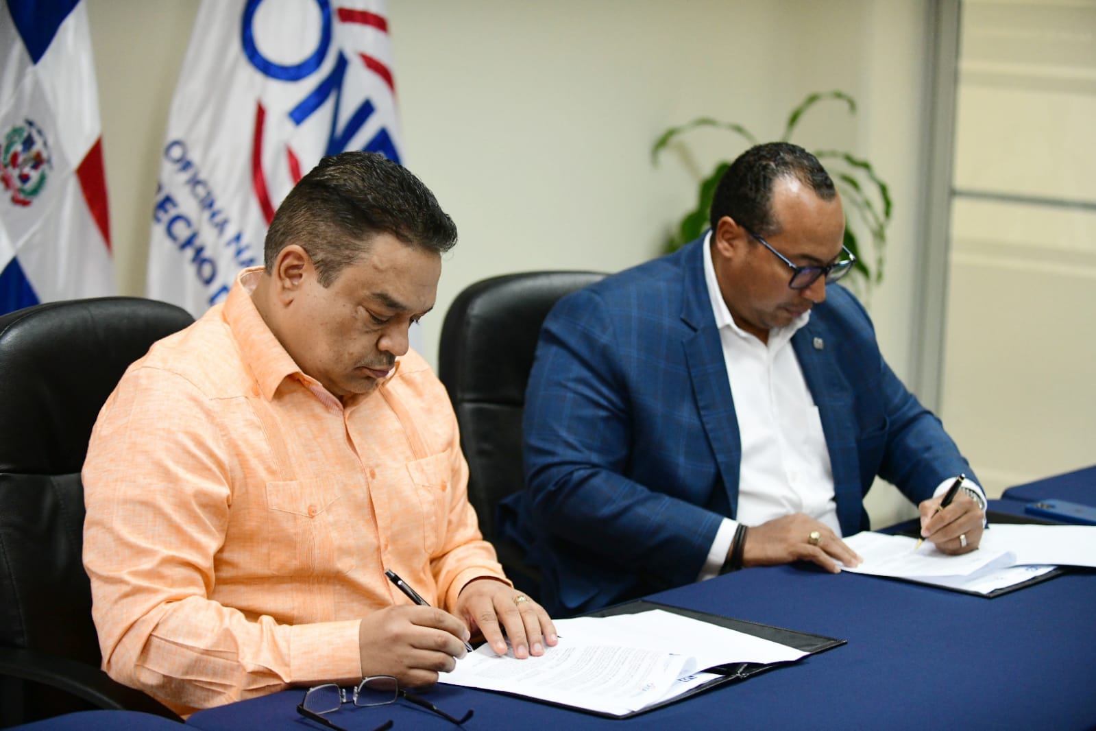La ONDA y el INDOCAL firman acuerdo para procesos de certificación con ...