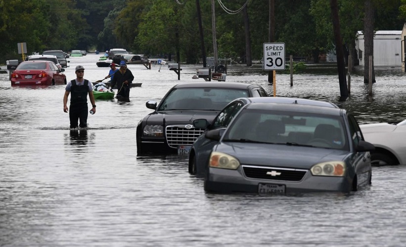 Dueños De Vehículos Afectados Por Inundaciones Acuden A Superintendencia Para Cotizar Ayuda 0609