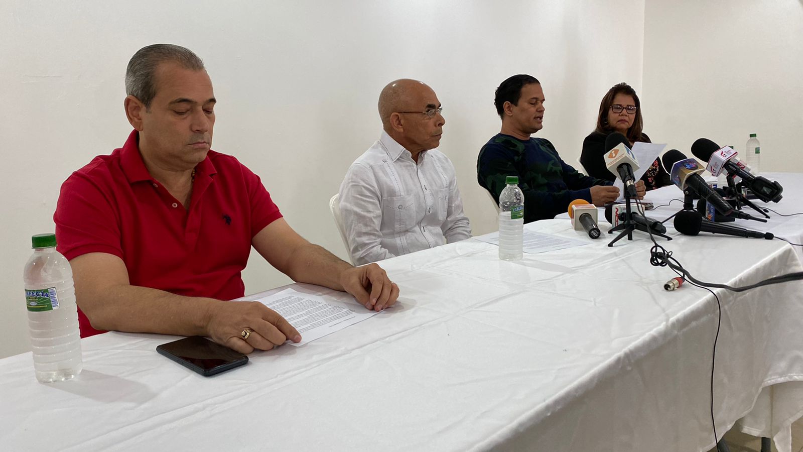 Denuncian millonaria estafa en San Juan, piden intervención del presidente Abinader y Mirian Germán