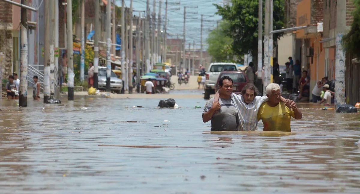 Al menos 6 muertos por lluvias e inundaciones en el norte de Perú - Las Calientes del Sur
