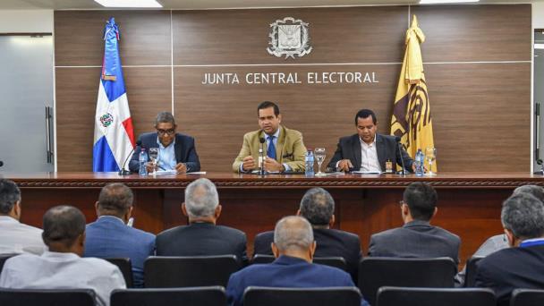 La JCE y técnicos de los partidos se reúnen hoy para hablar de ...