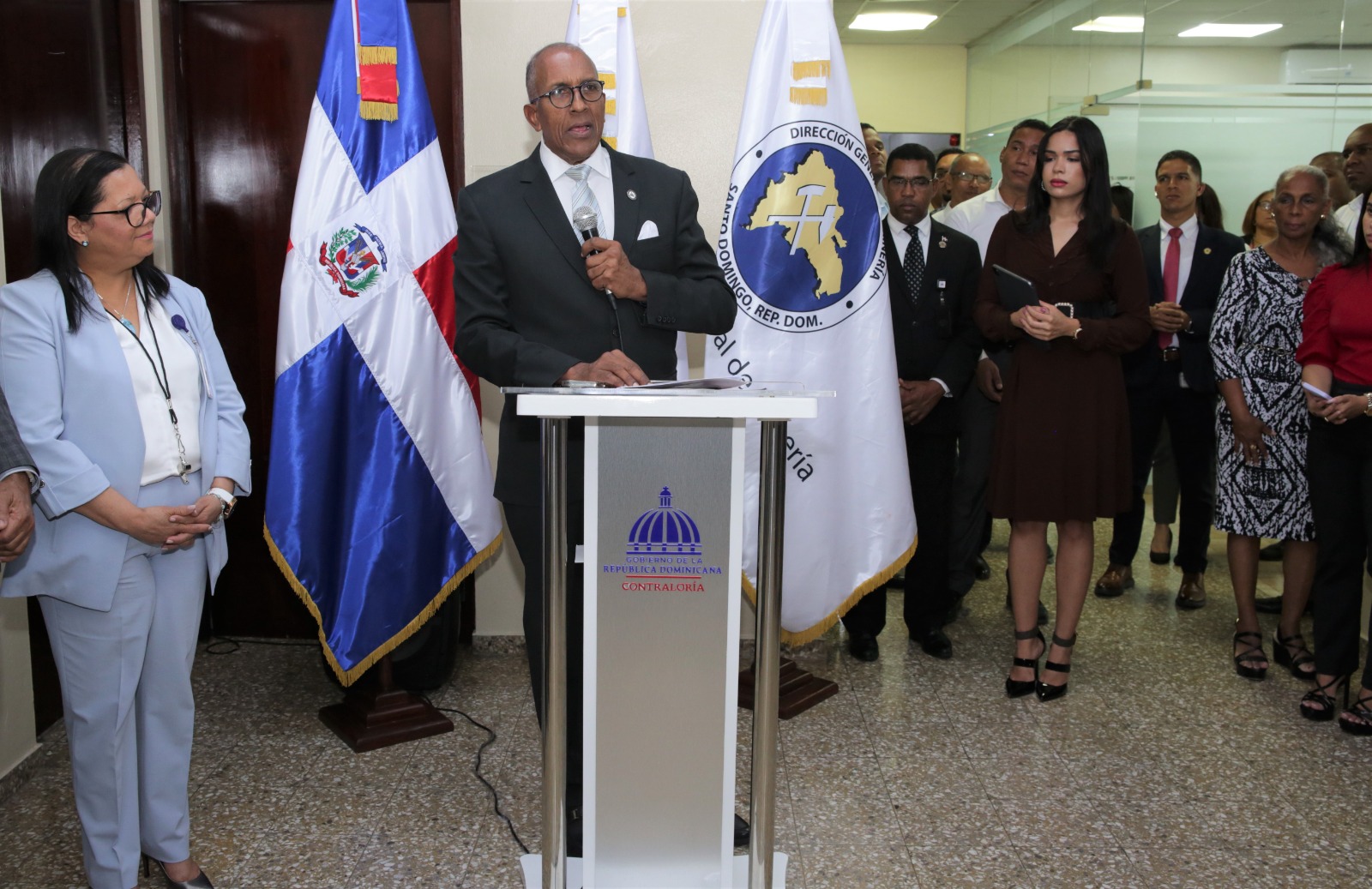 Contralor dice endurecerá controles y educará en manejo de recursos públicos