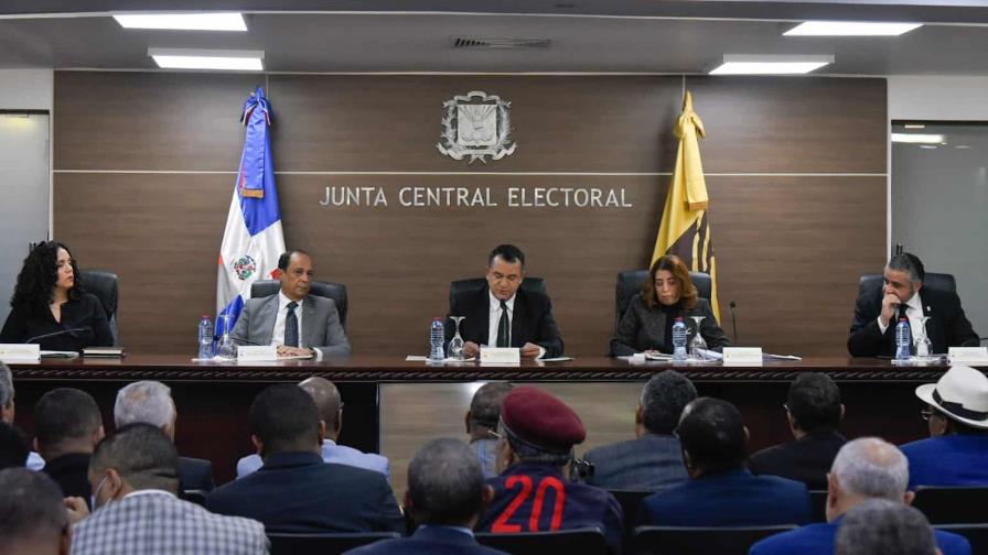 Hoy vence el plazo a los partidos para depositar reservas de candidaturas ante JCE