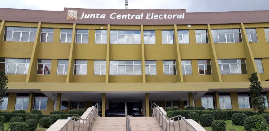 Partidos tienen hasta el martes para entregar a JCE reservas de candidaturas políticas