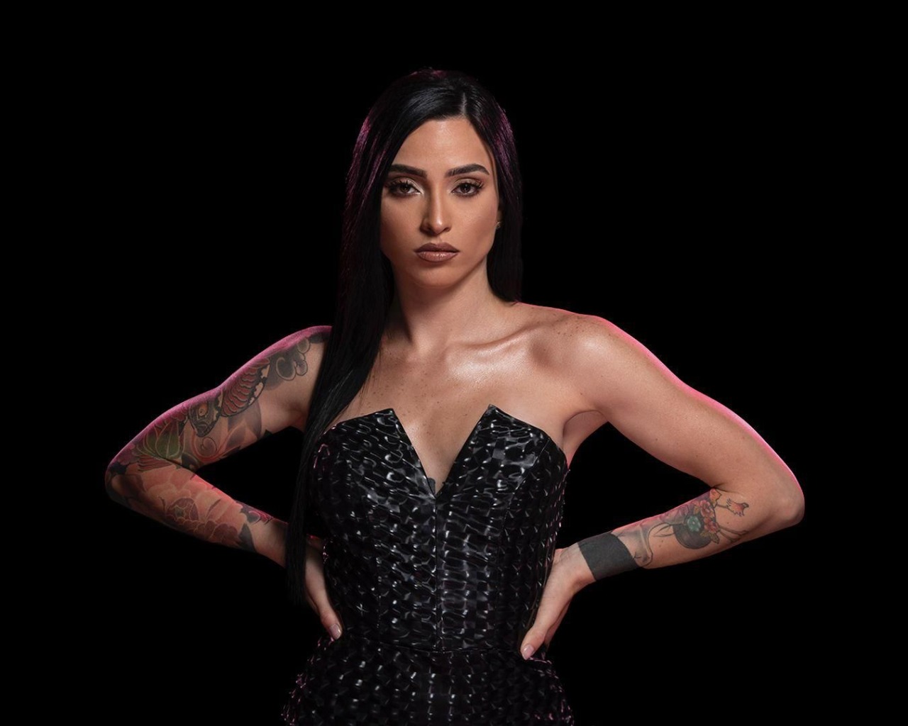 VIDEO) Influencer cubana Roselin Llanes pide disculpas a dominicanos por  calificarlos de «analfabetos» - Las Calientes del Sur