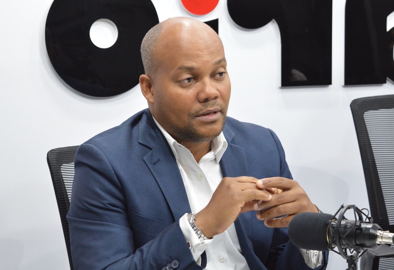 Rodrigue Anderson Comunicador Anderson Rodríguez llama a padres a defender año escolar ...