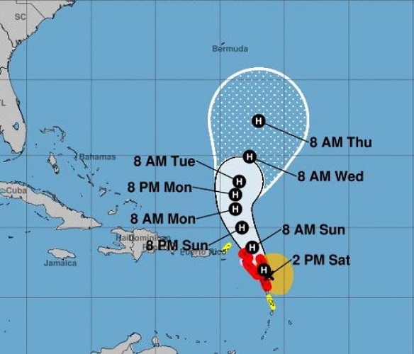 Huracán Tammy se fortalece en su paso hacia islas caribeñas