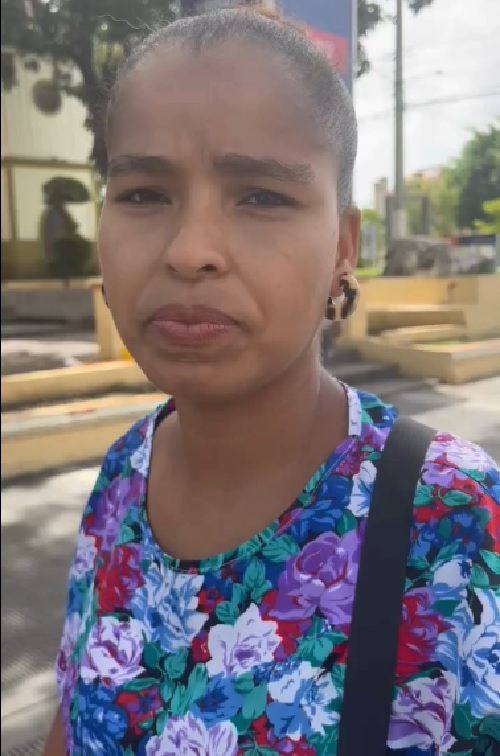 Marleny Rivera dice tiene casi 20 años tratando de inscribirse en la universidad y no ha podido