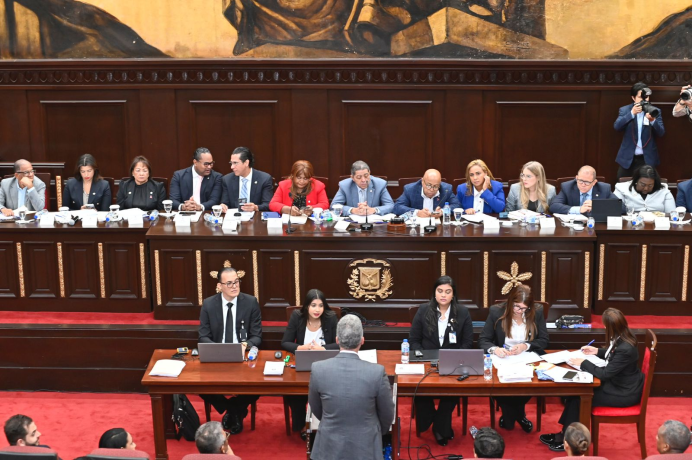 Comisión que estudia reforma fiscal escucha a distintos sectores en vistas públicas