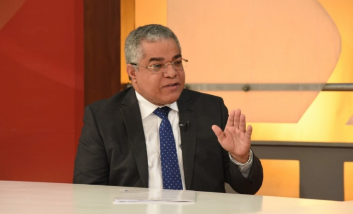 Luis Reyes considera que con propuesta reforma fiscal buscan el camino más fácil