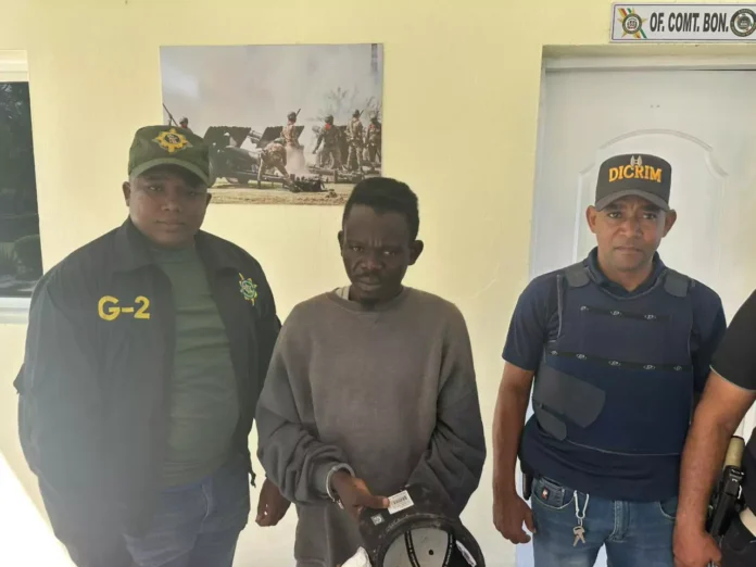 Detienen haitiano que agredió médicos en Hospital Darío Contreras