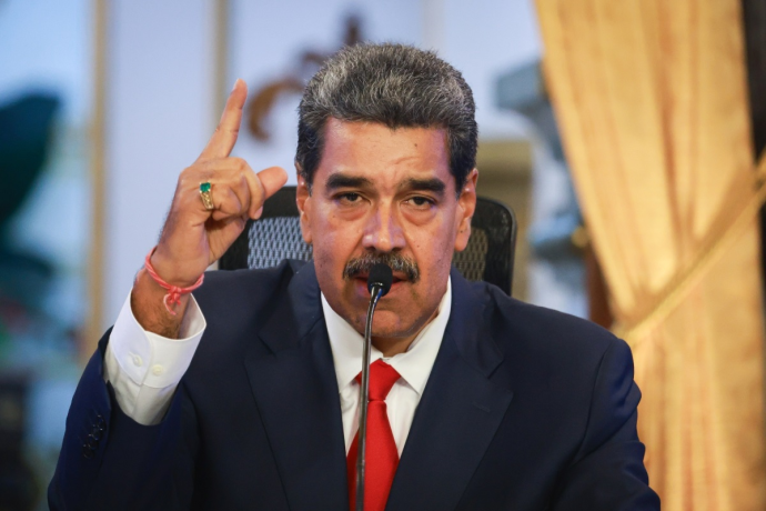 Nicolás Maduro advierte que la oposición «se va a arrepentir» si intenta sacarlo del poder