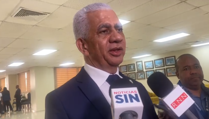Presidente del Senado dice en el Código Laboral todo será analizado