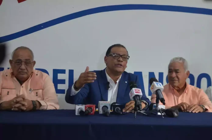 Transportistas advierten a Educación sobre inclusión empresas en transporte escolar