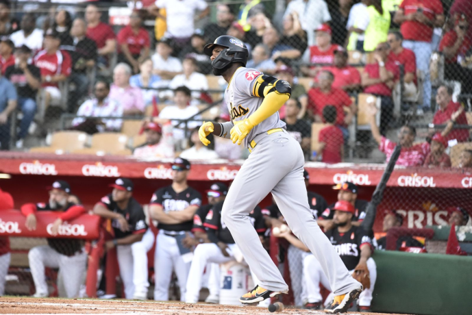 Aderlin y Enny son los Pelotero Estrella de la Semana en Lidom