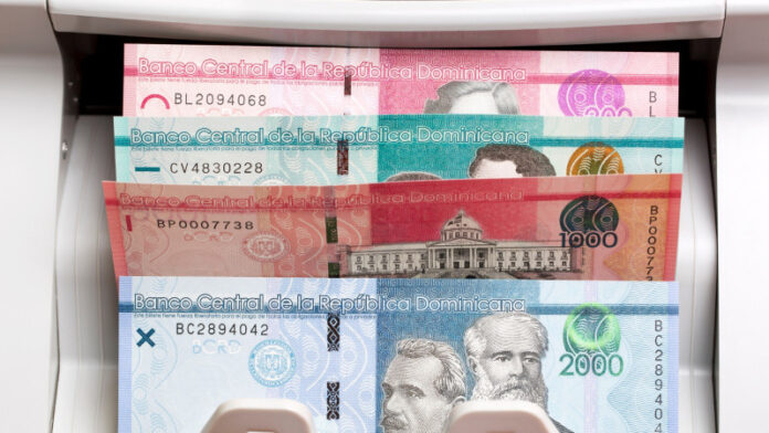 Desde comprar un terreno hasta saldar deudas lo que harán las personas con el doble sueldo