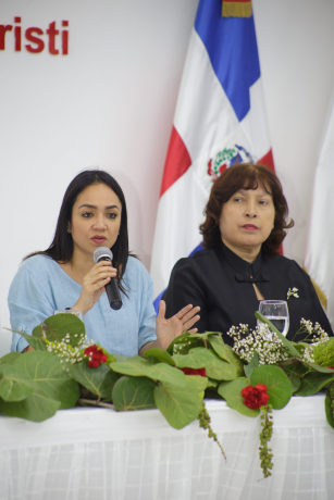 Faride Raful llama a la ciudadanía a colaborar para fortalecer el orden