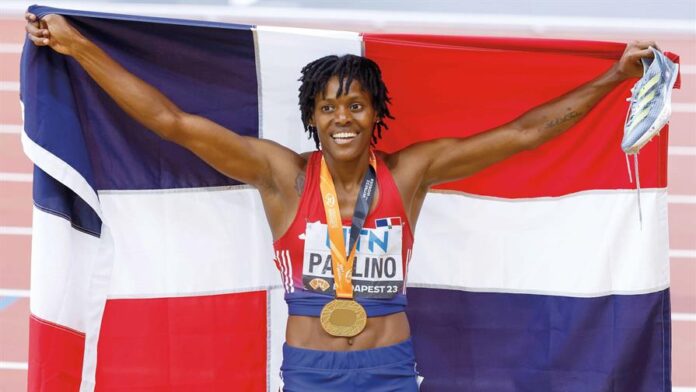 Marileidy Paulino logra plata en los 400 metros del Mundial con récord nacional