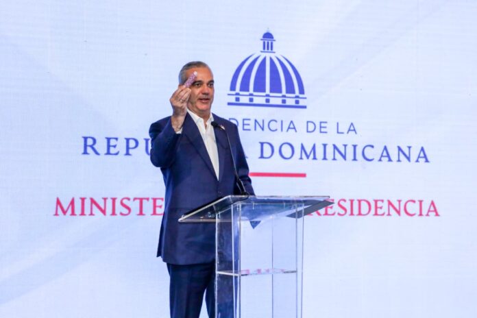 Abinader afirma Puerto Digital de Google convertirá a RD en hub tecnológico regional