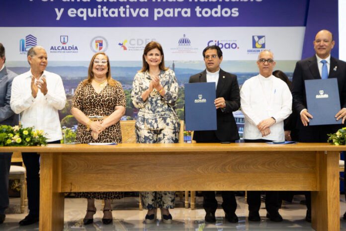 Santiago pacta por una ciudad sostenible en el 2035